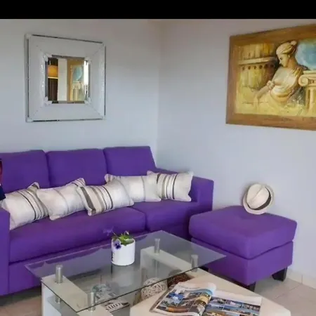 Iris Villa